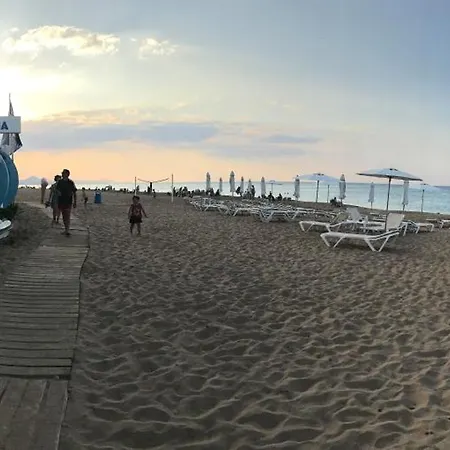 Casa Con Jardin Al Mare 別荘 デニア