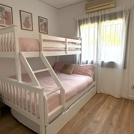 Casa Con Jardin Al Mare